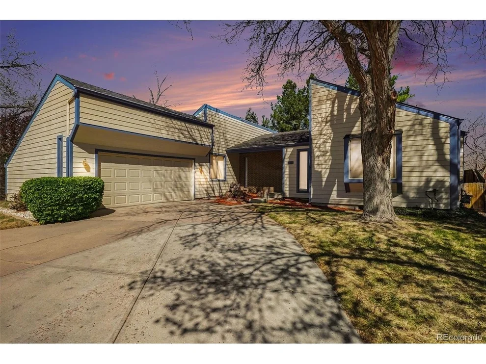 Unit for sale at 5571 W Kent Pl, Denver, CO 80235