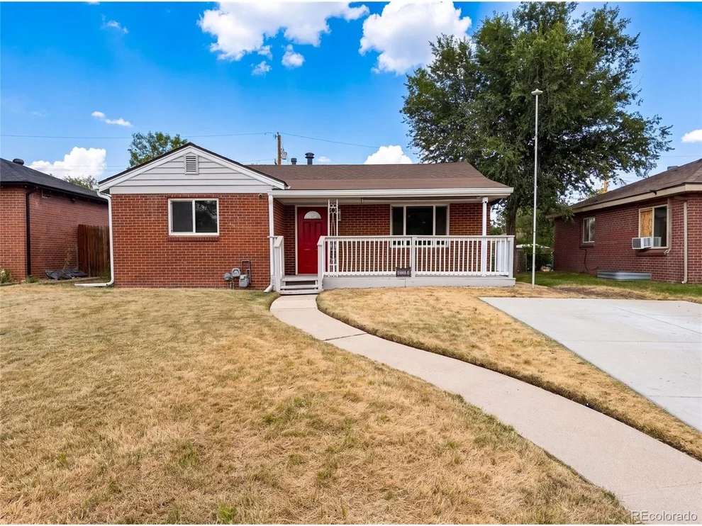 Unit for sale at 3570 Newport St, Denver, CO 80207
