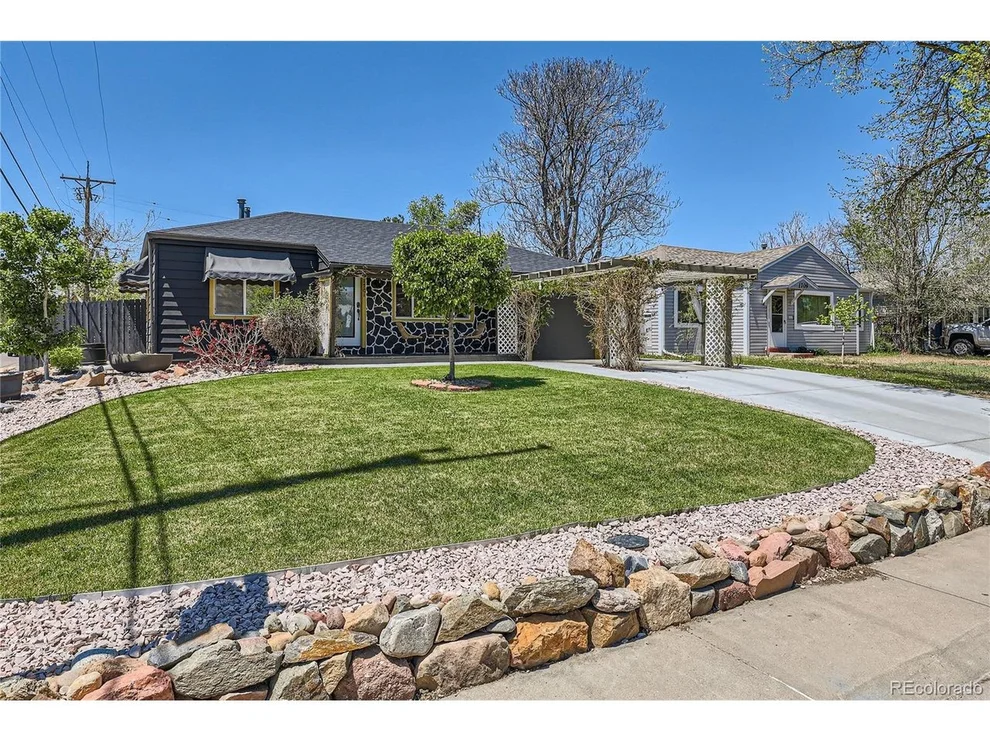 Unit for sale at 1701 Kingston St, Aurora, CO 80010