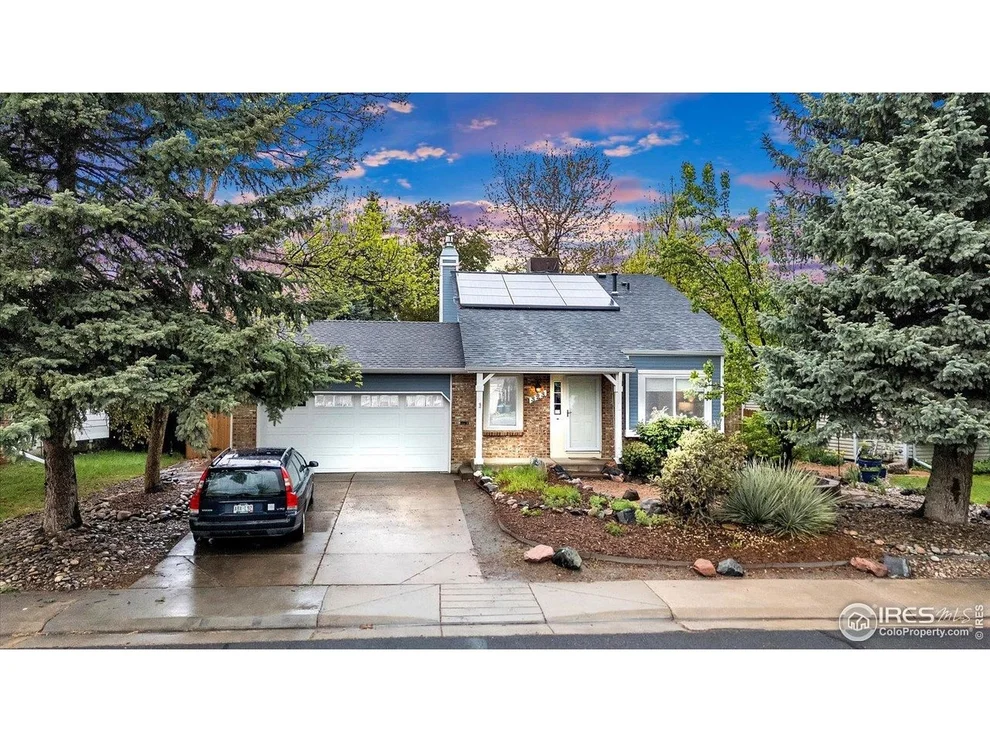 Unit for sale at 323 S Hoover Ave, Louisville, CO 80027