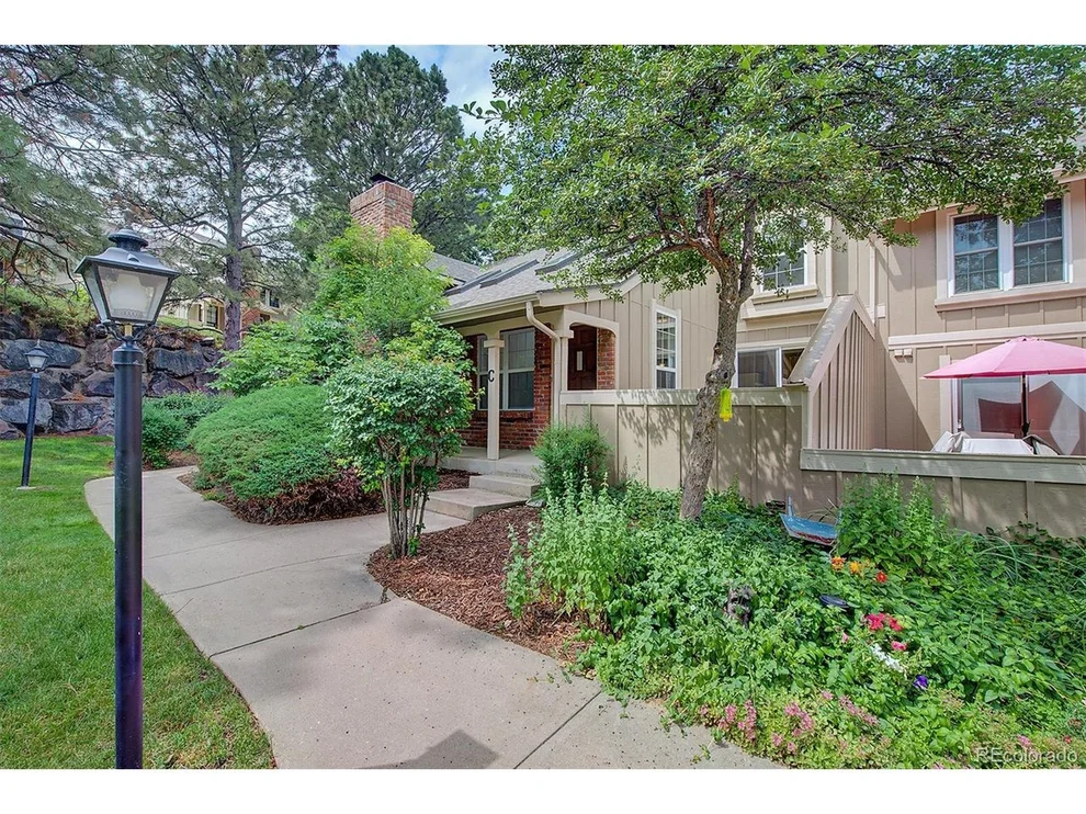 Unit for sale at 2713 W Long Dr, Littleton, CO 80120