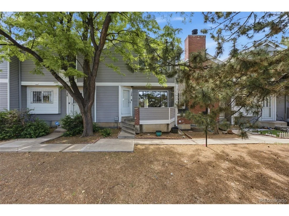 Unit for sale at 138 S Nome St, Aurora, CO 80012