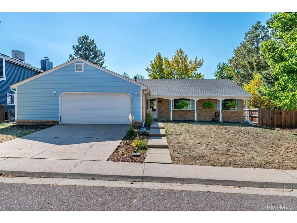 Unit for sale at 16681 E Rice Cir, Aurora, CO 80015