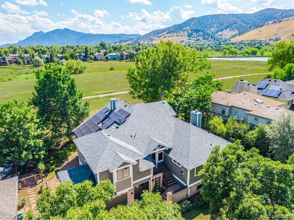 Unit for sale at 990 Utica Cir, Boulder, CO 80304