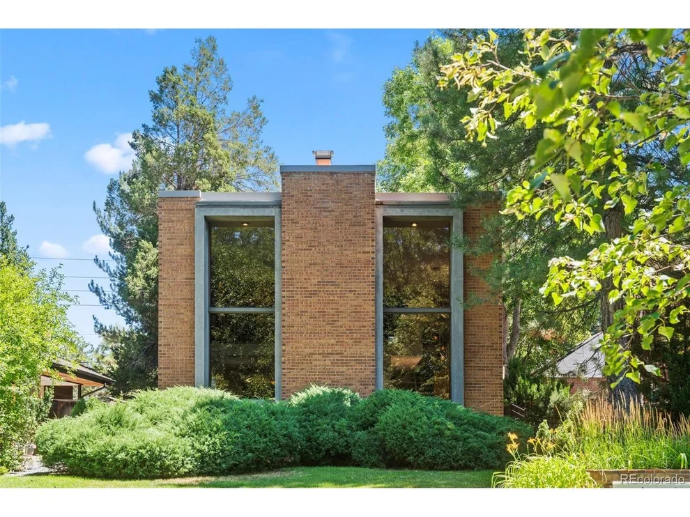 Unit for sale at 1110 Monaco Pkwy, Denver, CO 80224