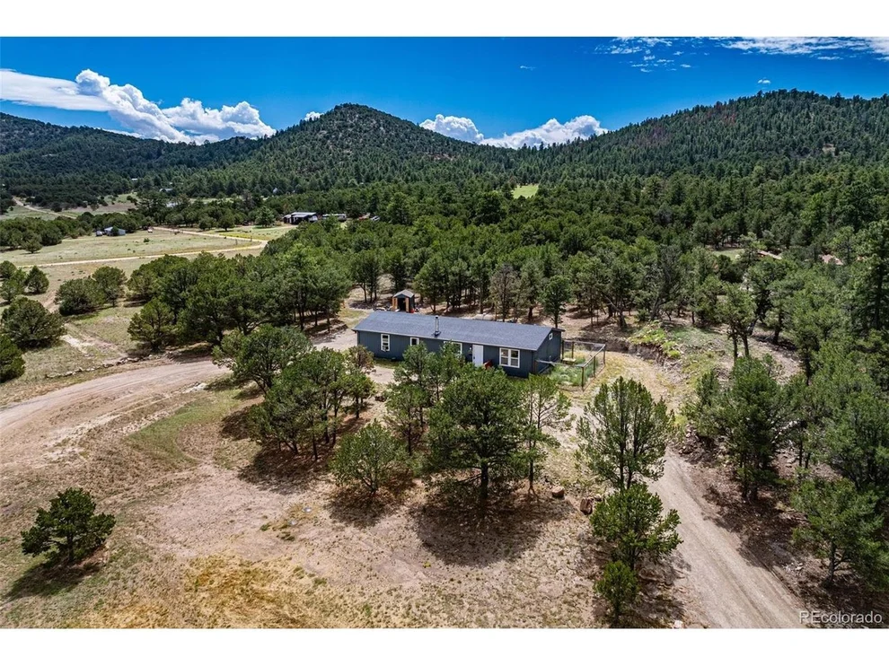 Unit for sale at 888 14th Trl, Cotopaxi, CO 81223