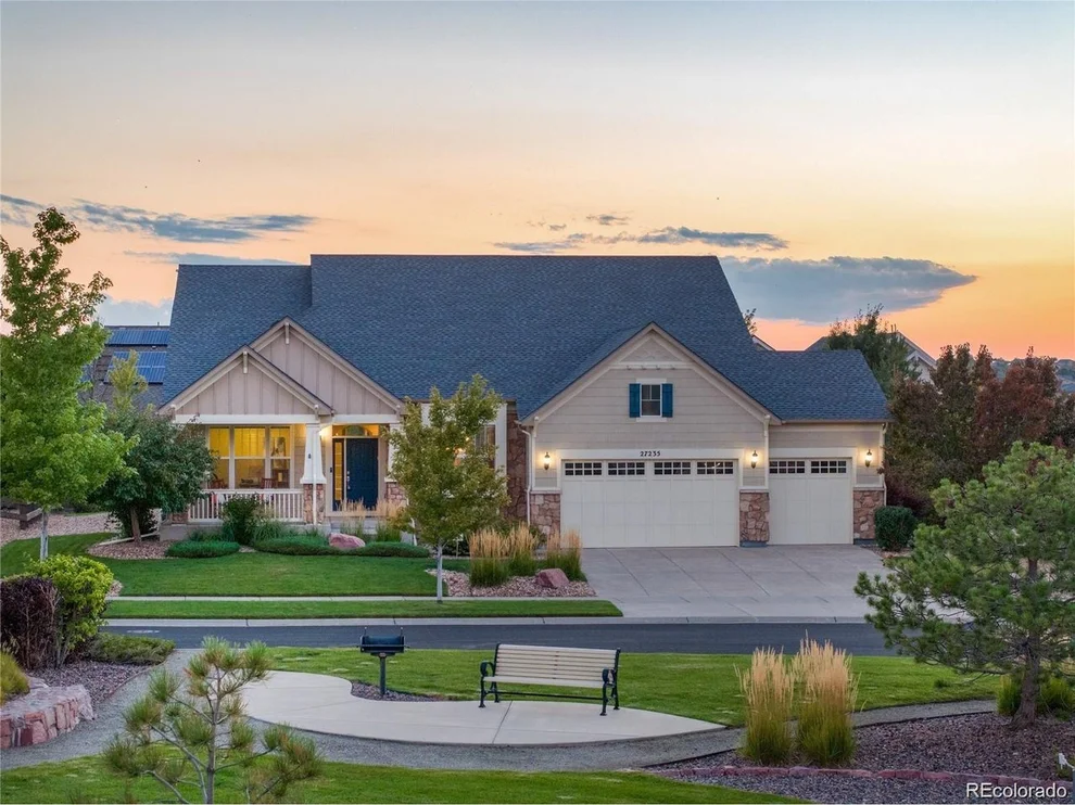 Unit for sale at 27235 E Lakeview Pl, Aurora, CO 80016
