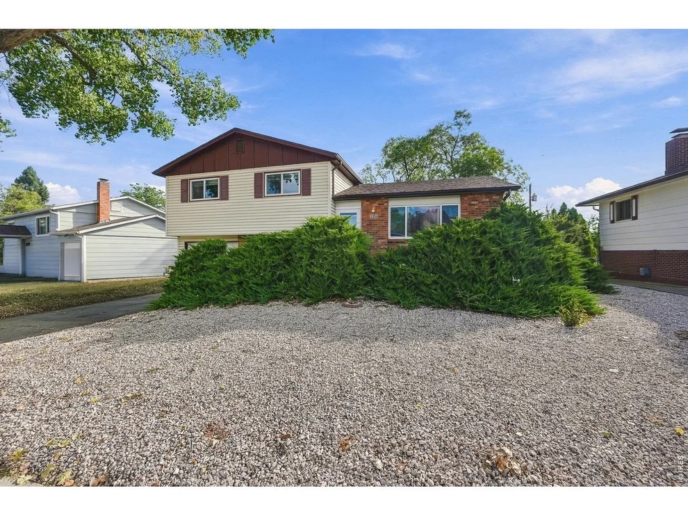 Unit for sale at 2404 N Van Buren Ave, Loveland, CO 80538