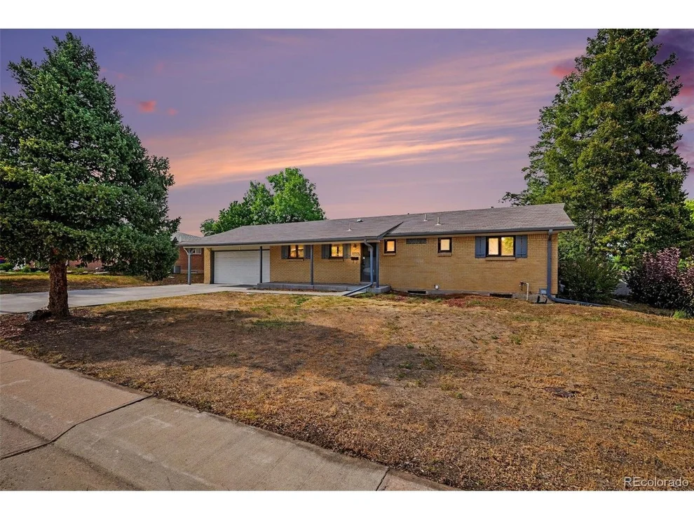Unit for sale at 661 E Fremont Ave, Littleton, CO 80122