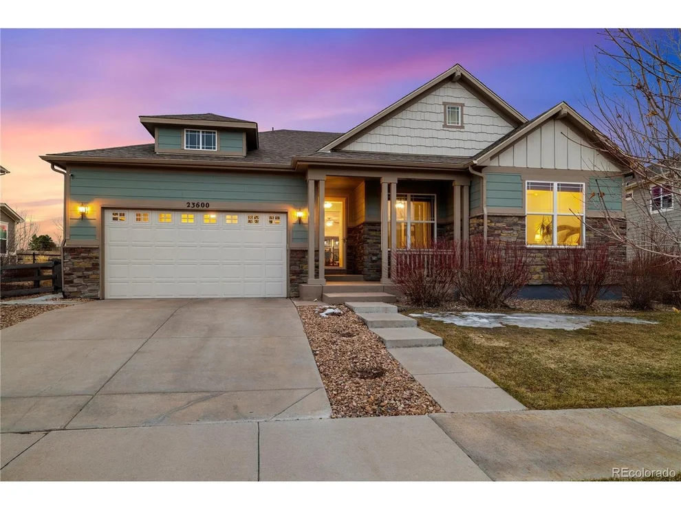 Unit for sale at 23600 E Swallow Cir, Aurora, CO 80016