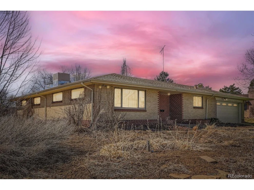 Unit for sale at 2525 S Ivanhoe Pl, Denver, CO 80222