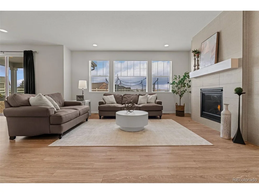 Unit for sale at 27307 E Costilla Pl, Aurora, CO 80016