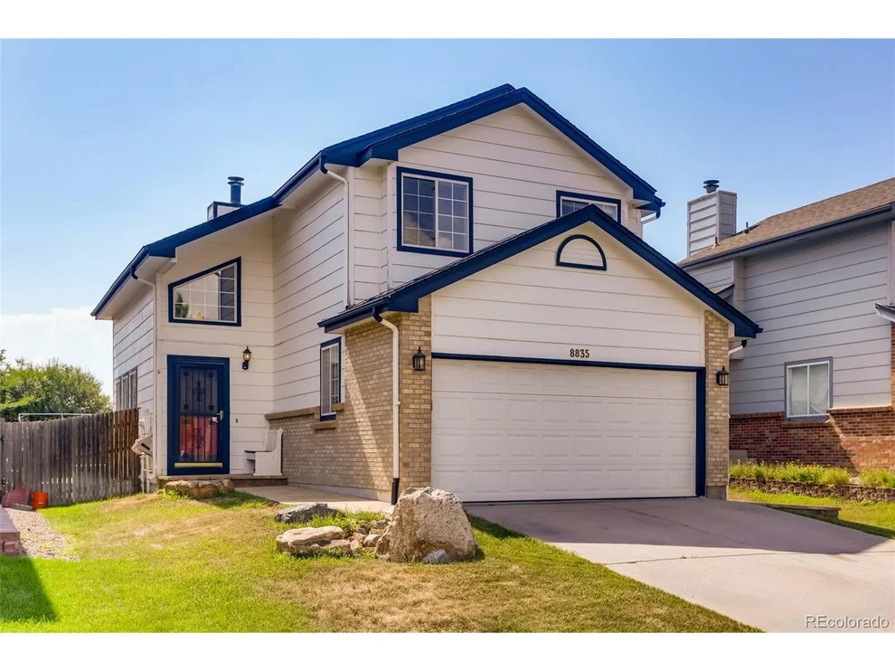 Unit for sale at 8835 Cloverleaf Cir, Parker, CO 80134