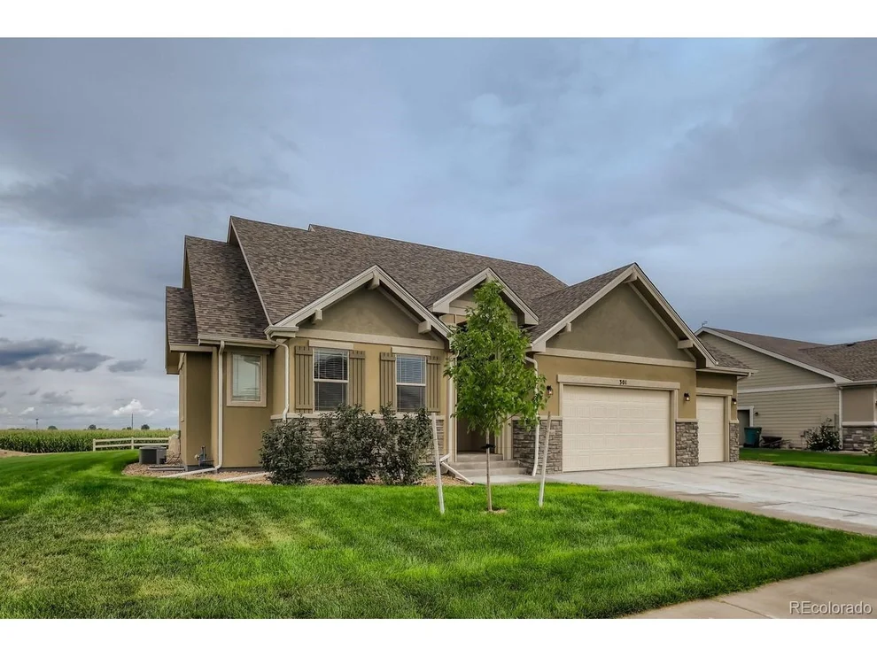 Unit for sale at 301 Surrey Rdg, Eaton, CO 80615