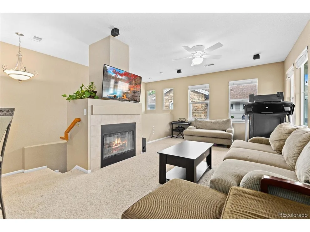 Unit for sale at 32 Whitehaven Cir, Highlands Ranch, CO 80129