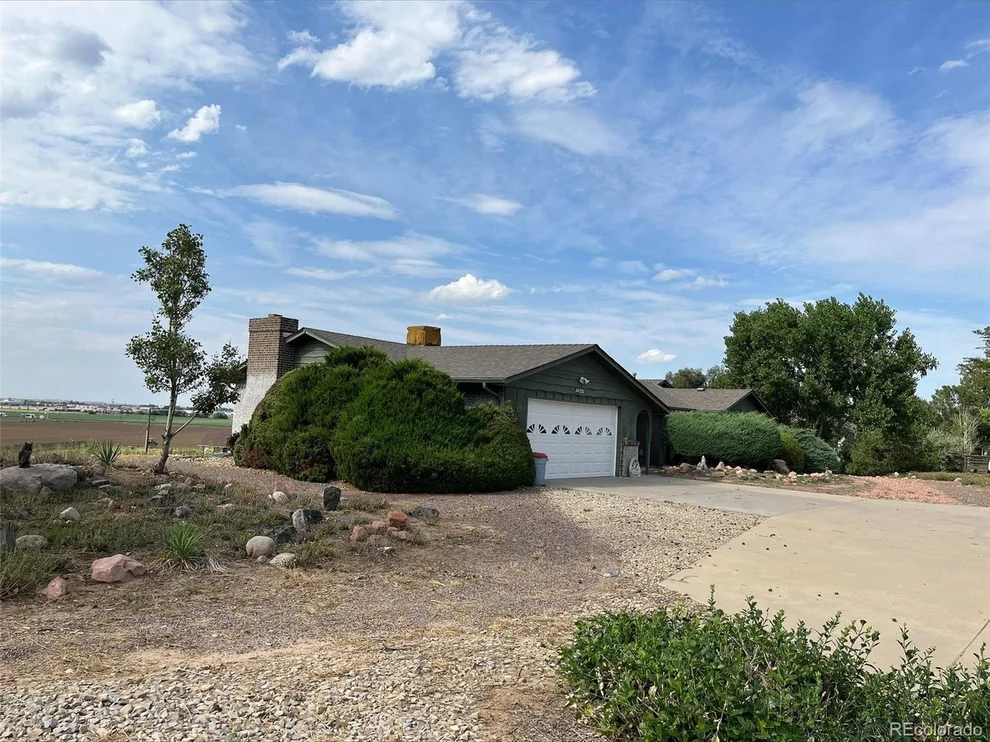 Unit for sale at 14331 Country Hills Dr, Brighton, CO 80601