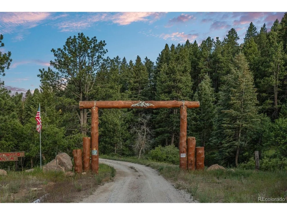 Unit for sale at 12868 Cottonwood Rd, Littleton, CO 80127