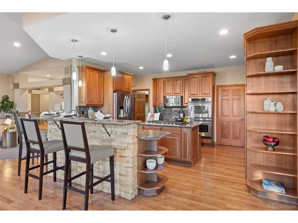 Unit for sale at 7130 Puma Trl, Littleton, CO 80125
