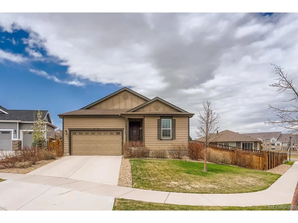 Unit for sale at 1905 S Danube Way, Aurora, CO 80013