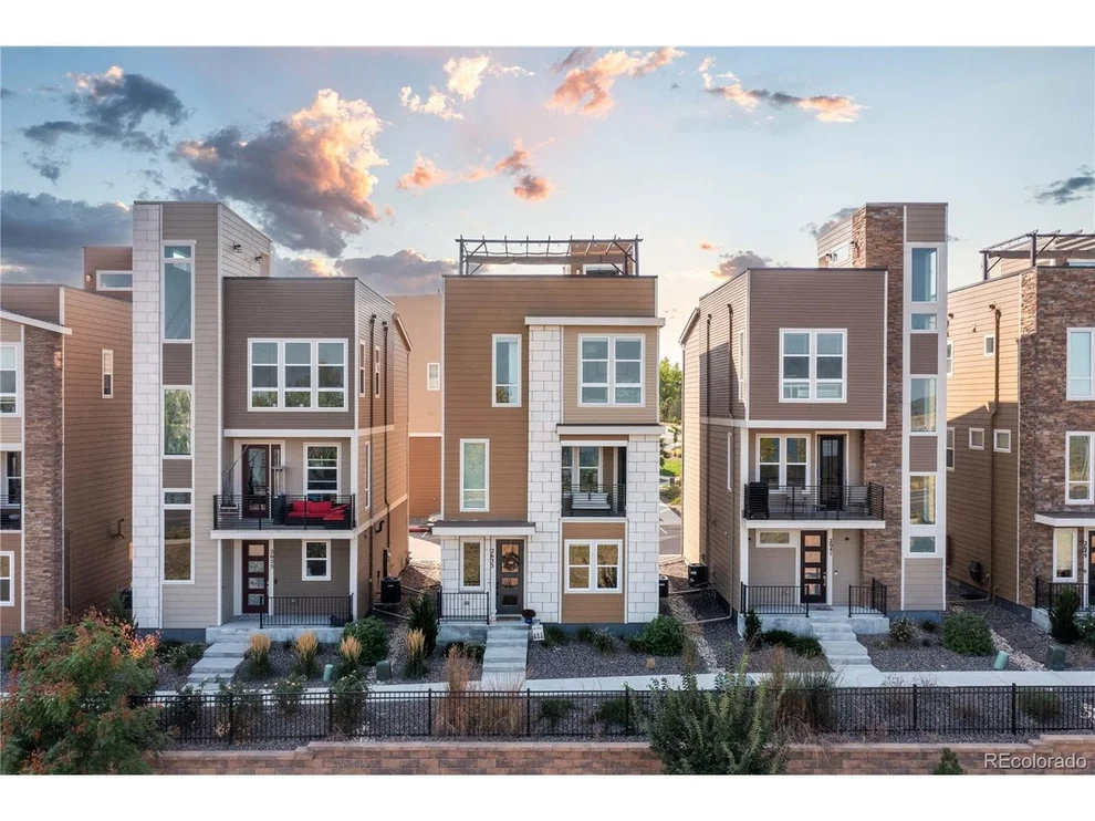 Unit for sale at 2633 Channel Dr, Highlands Ranch, CO 80129