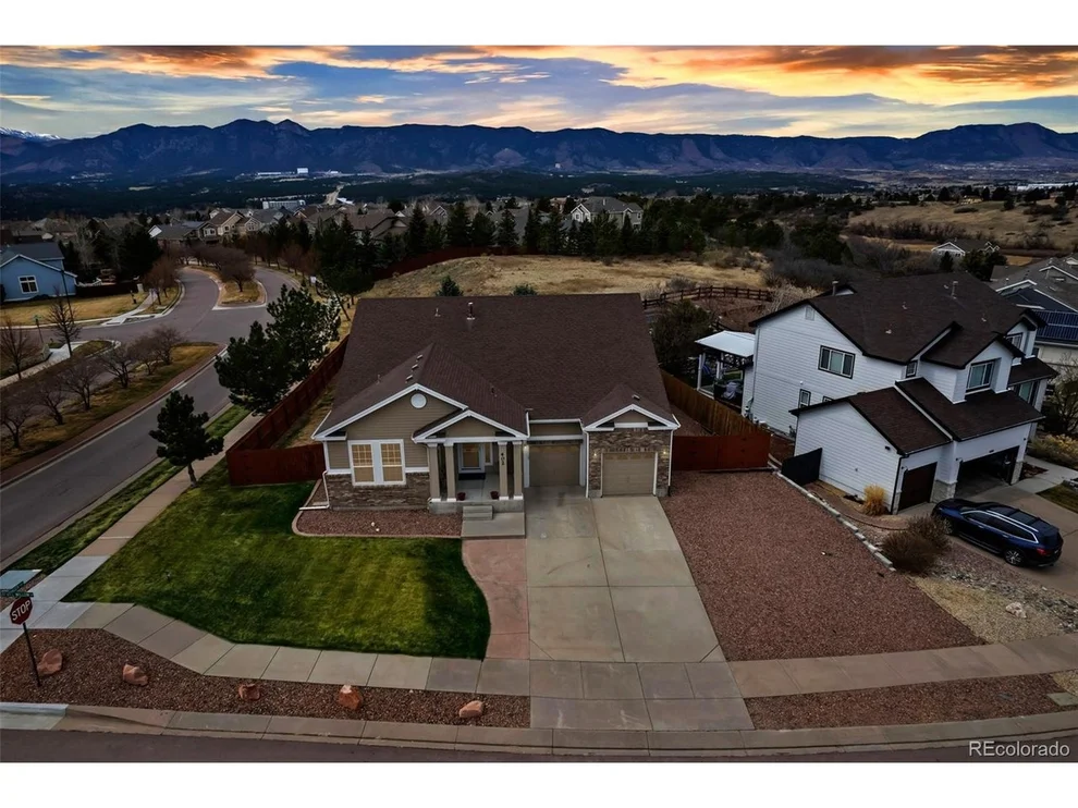 Unit for sale at 402 Coyote Willow Dr, Colorado Springs, CO 80921