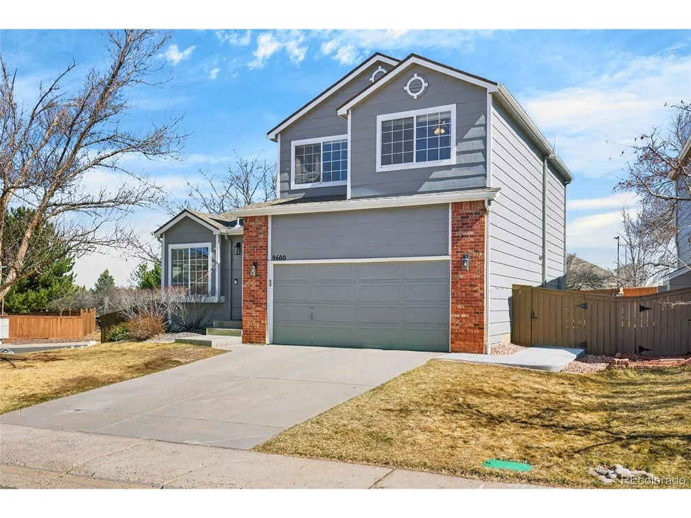 Unit for sale at 9600 Castle Ridge Cir, Highlands Ranch, CO 80129