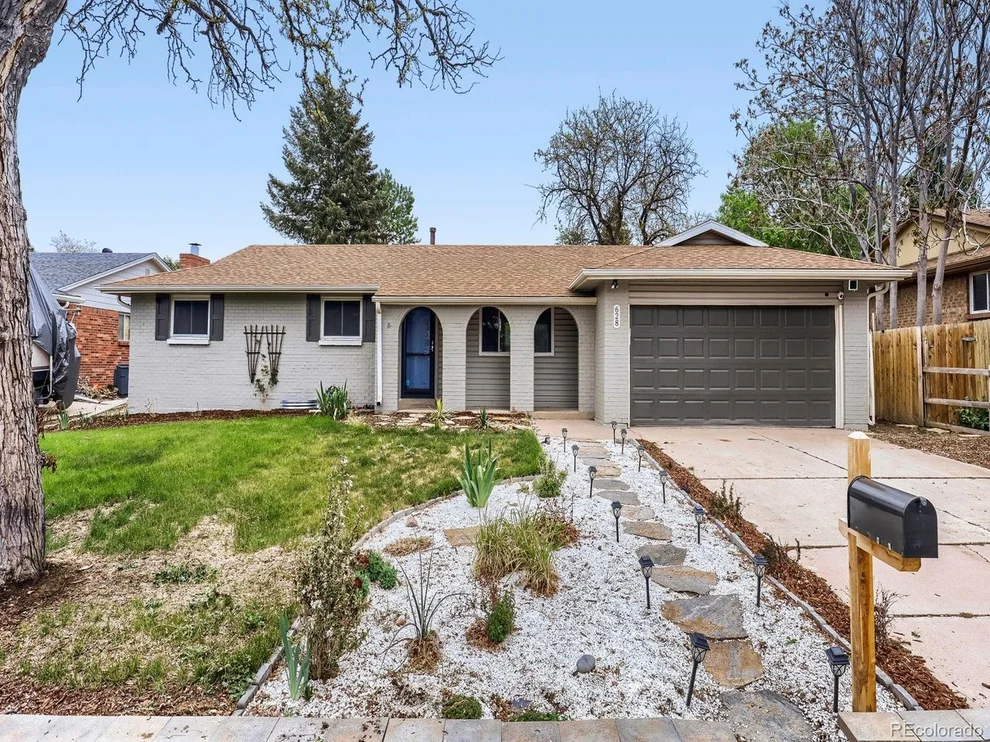 Unit for sale at 628 S Oswego Ct, Aurora, CO 80012