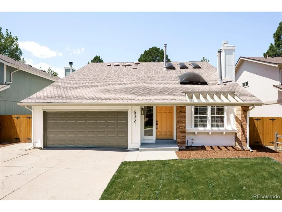 Unit for sale at 6321 S Florence Way, Englewood, CO 80111