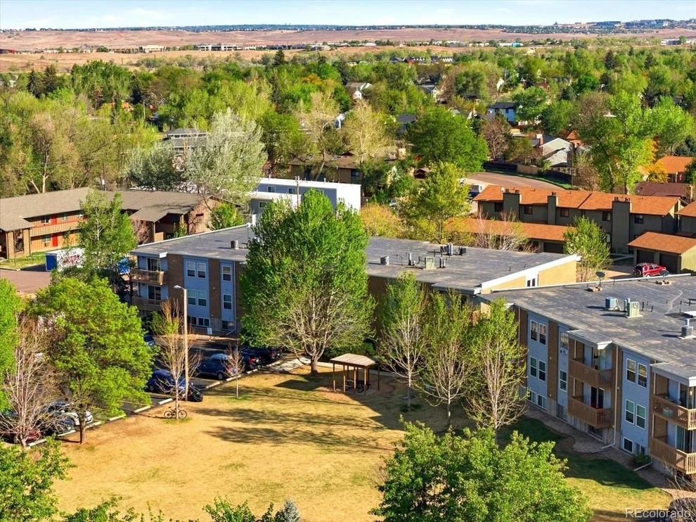 Unit for sale at 1606 Cottonwood Dr, Louisville, CO 80027