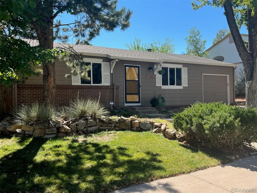 Unit for sale at 4886 S Quintero Cir, Aurora, CO 80015