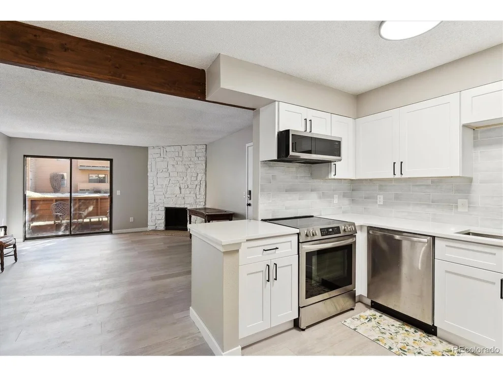 Unit for sale at 3335 S Ammons St, Lakewood, CO 80227