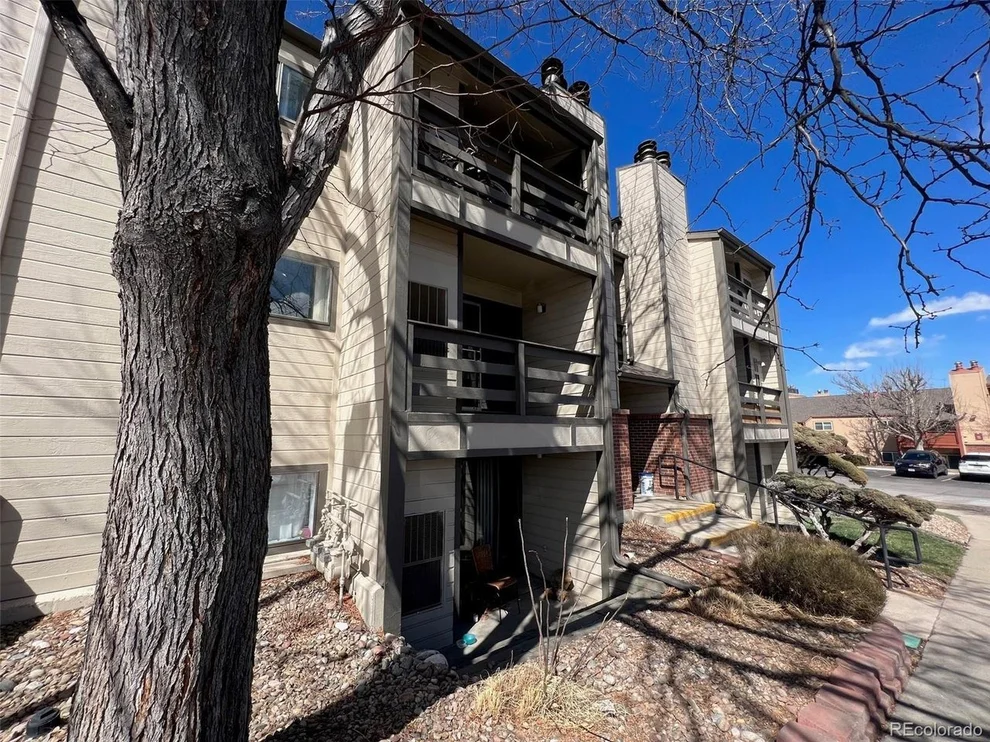 Unit for sale at 579 Wright St, Lakewood, CO 80228
