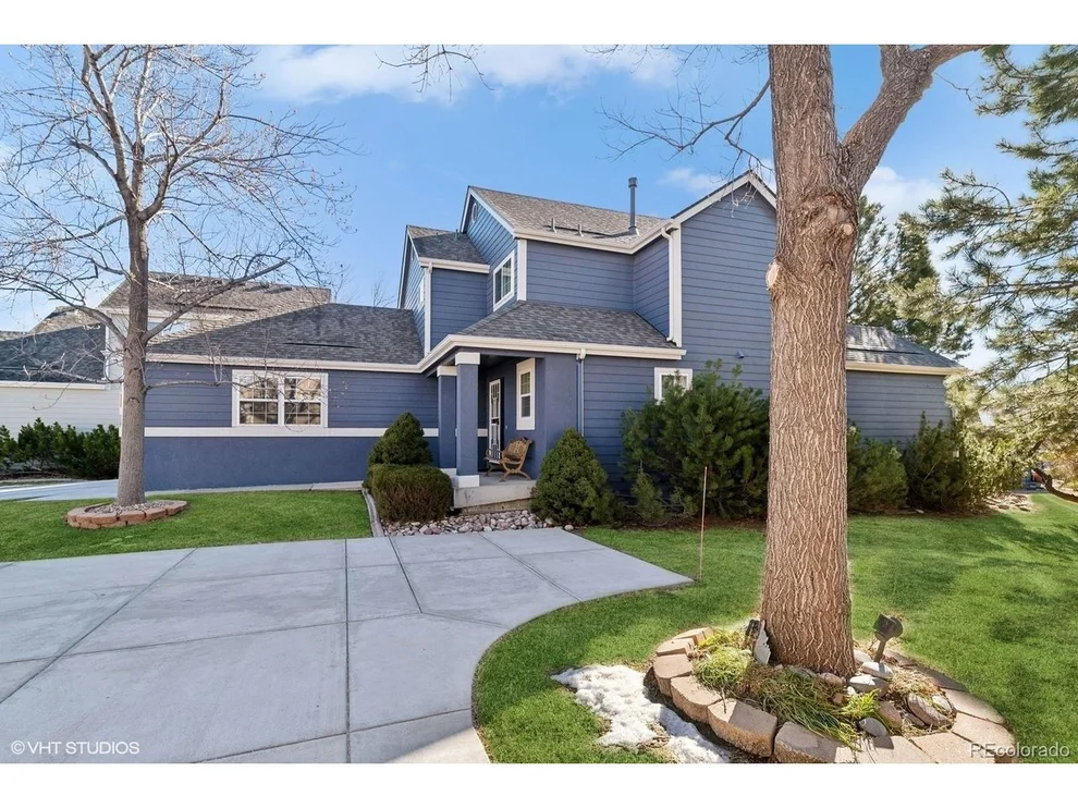 Unit for sale at 10848 W Dumbarton Dr, Littleton, CO 80127