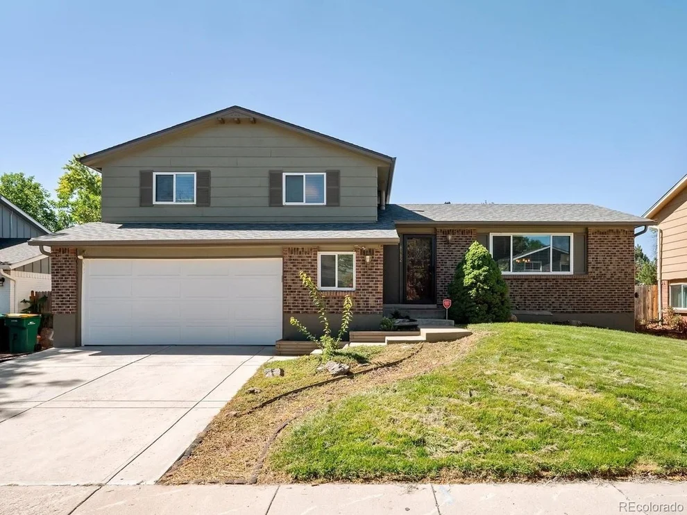 Unit for sale at 8882 W Arbor Ave, Littleton, CO 80123