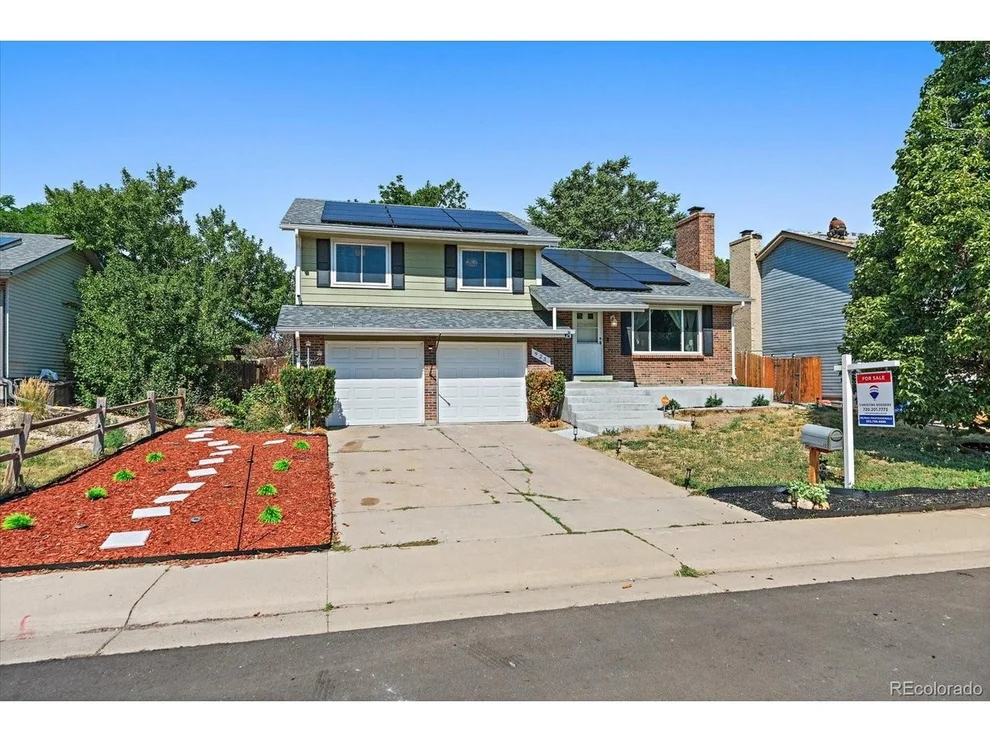 Unit for sale at 923 S Ouray St, Aurora, CO 80017