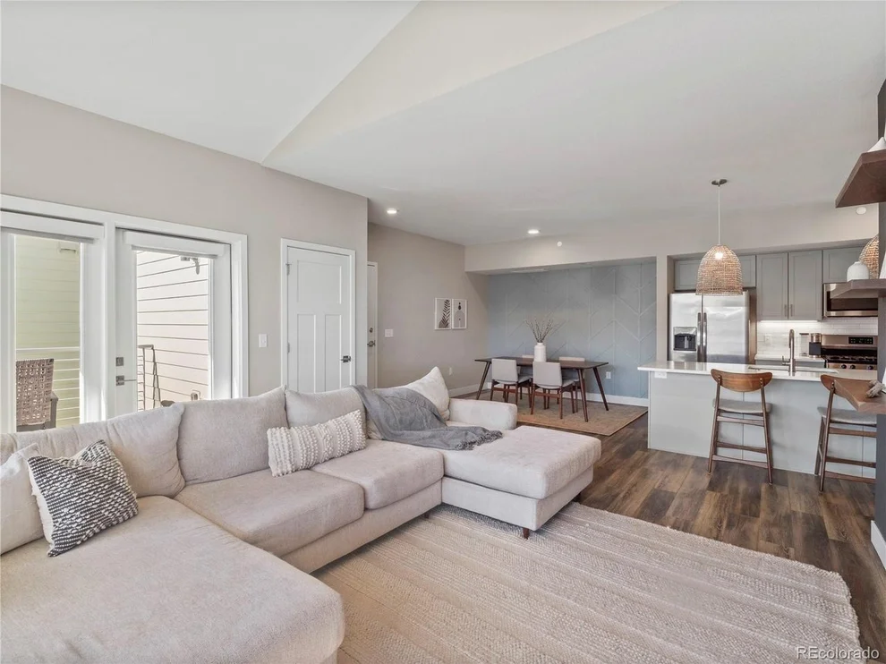 Unit for sale at 210 S Cherrywood Dr, Lafayette, CO 80026