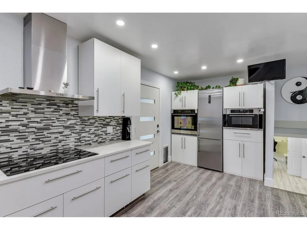 Unit for sale at 713 S Newark Ct, Aurora, CO 80012