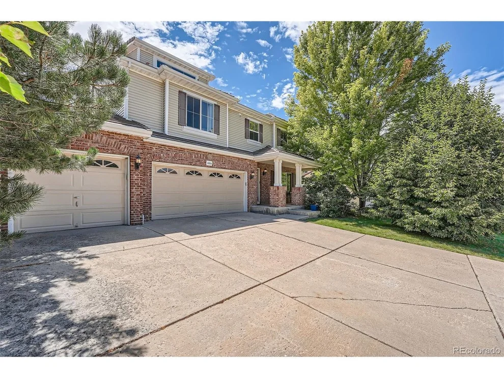 Unit for sale at 16834 E Weaver Ln, Aurora, CO 80016