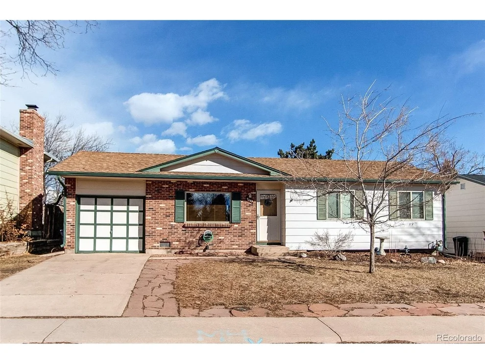 Unit for sale at 9543 W Tufts Ave, Denver, CO 80123