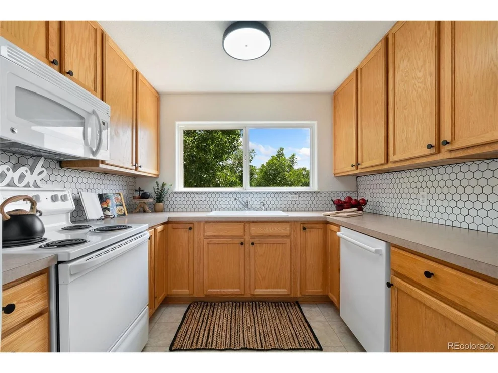 Unit for sale at 3350 Boulder Cir, Broomfield, CO 80023