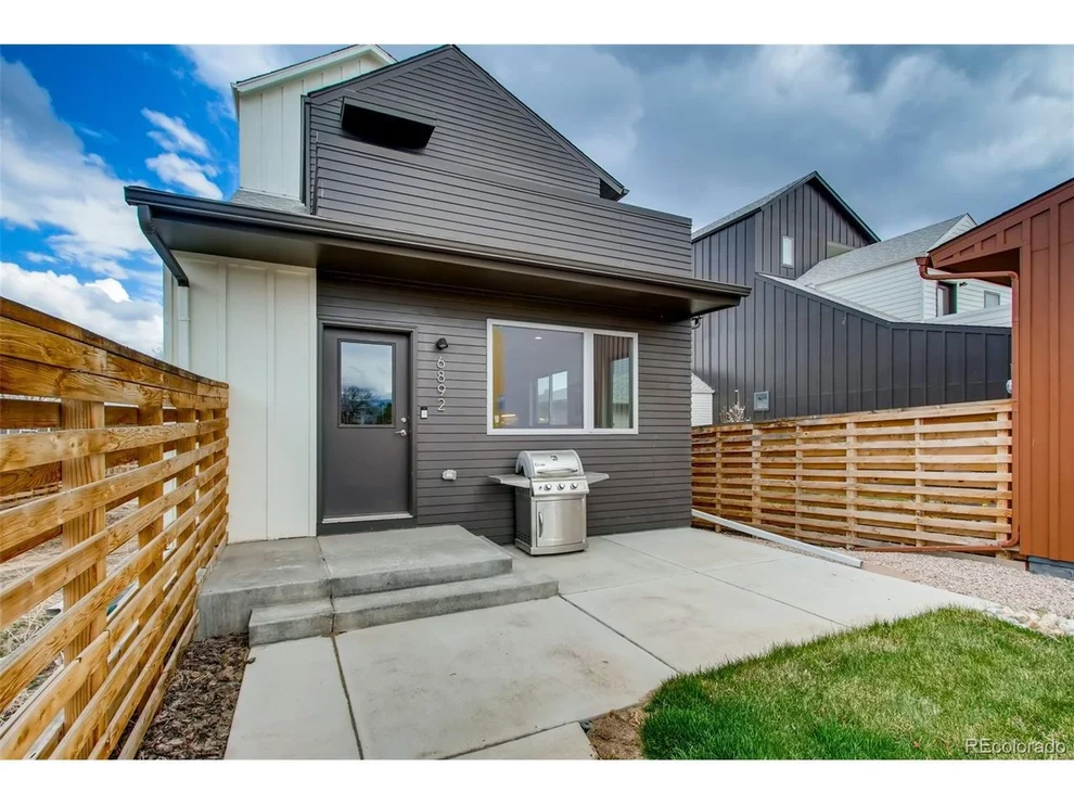 Unit for sale at 6892 Juniper Ct, Arvada, CO 80007