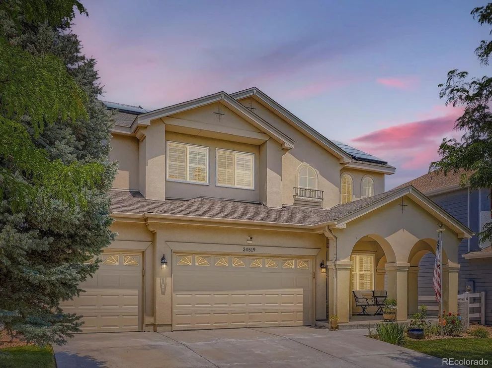 Unit for sale at 24519 E Louisiana Cir, Aurora, CO 80018