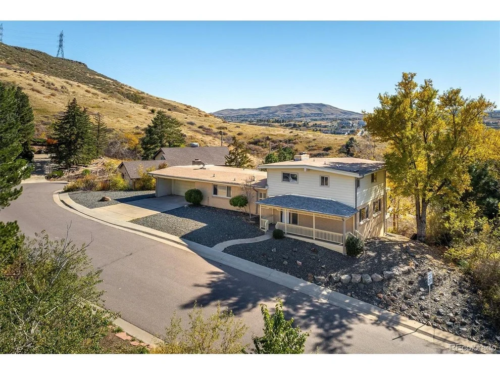 Unit for sale at 215 Lookout View Ct, Golden, CO 80401