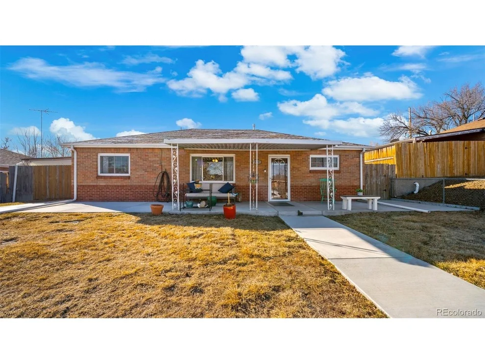 Unit for sale at 990 Ash Ct, Thornton, CO 80229