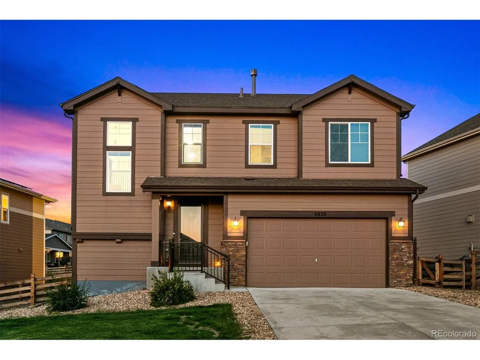 Unit for sale at 4820 S Versailles St, Aurora, CO 80015