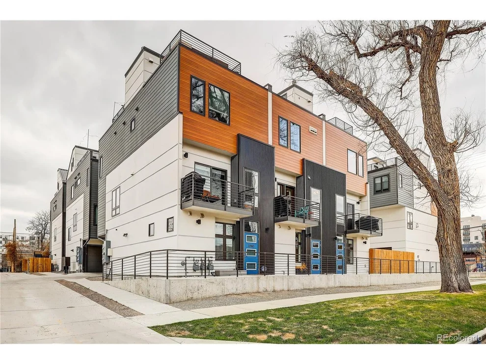 Unit for sale at 3264 W Conejos Pl, Denver, CO 80204