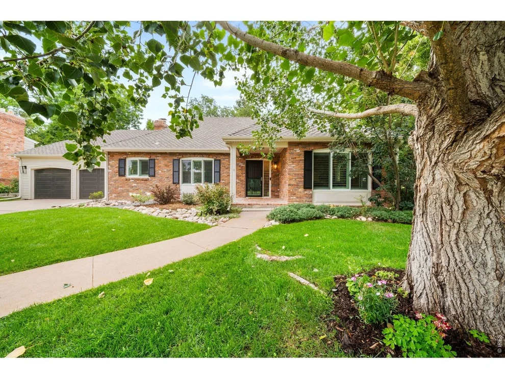 Unit for sale at 1204 Parkwood Dr, Fort Collins, CO 80525