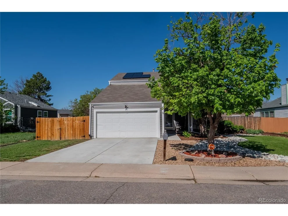 Unit for sale at 87 Macon Ct, Aurora, CO 80010