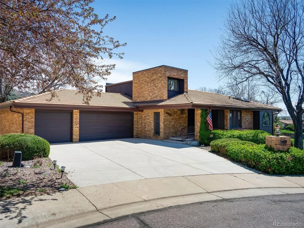 Unit for sale at 2624 S Ingalls Ct, Lakewood, CO 80227
