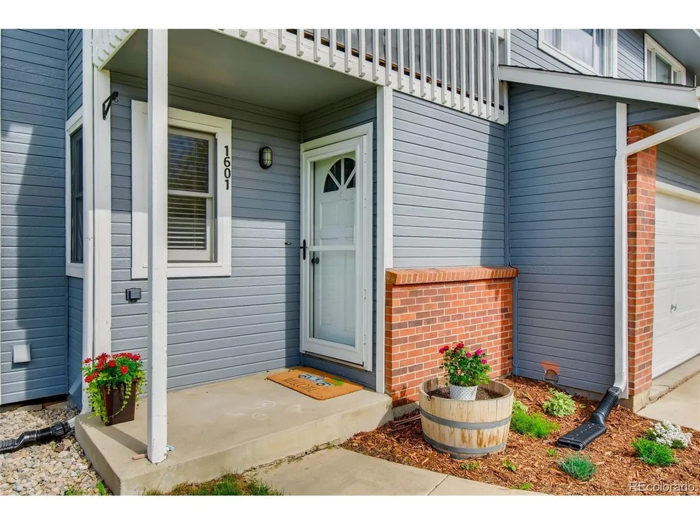 Unit for sale at 1601 Geneva Cir, Longmont, CO 80503
